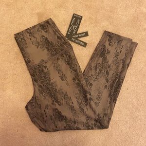 NWT Large Animal Print Athletic Leggings